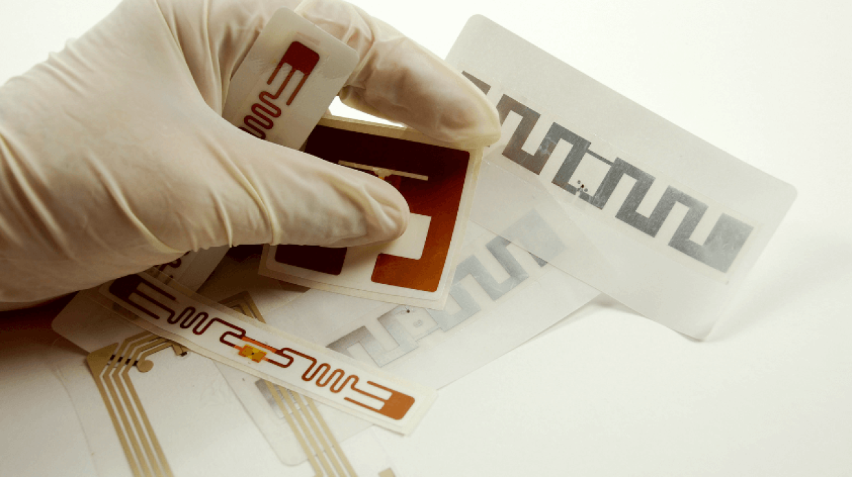 RFID Tag Types: Definition, Comparison, & Applications