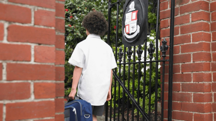 How Should the Campus Choose a Suitable RFID System