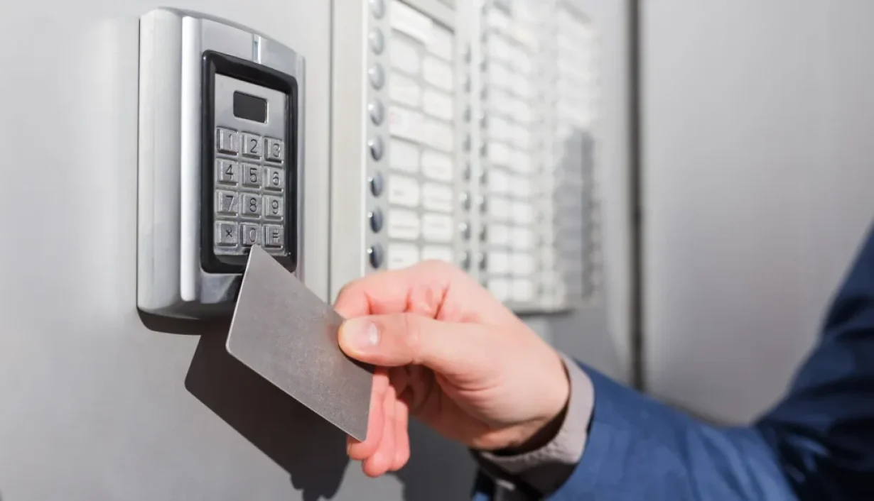 How to Choose the Right Access Control Card Reader