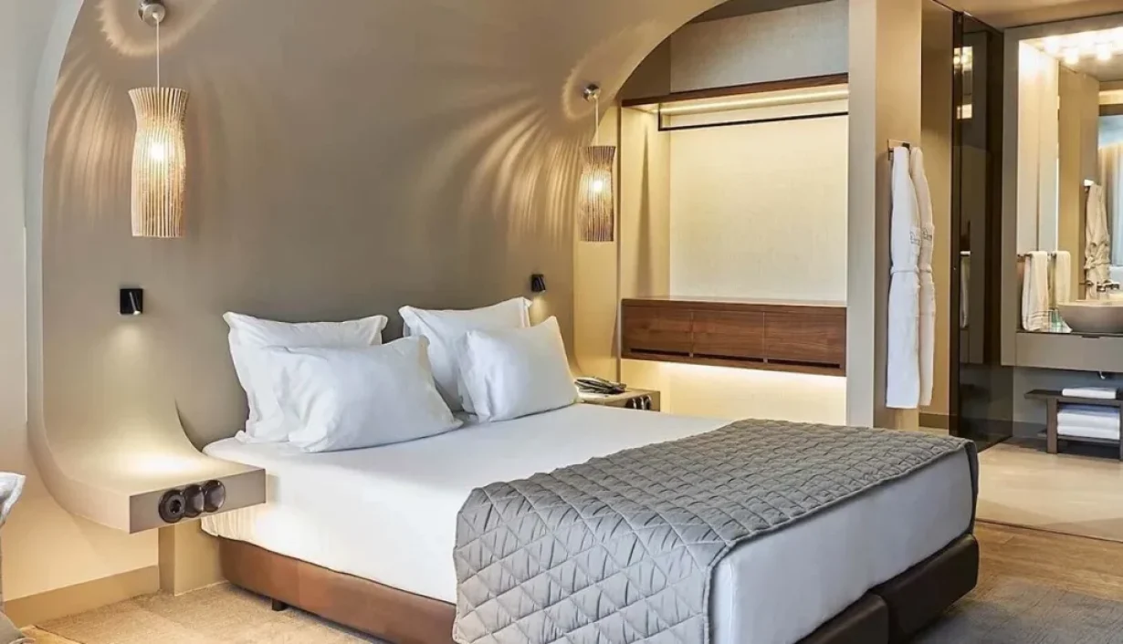 Modern Hotel Key Card Systems: A Complete Guide for Hotels