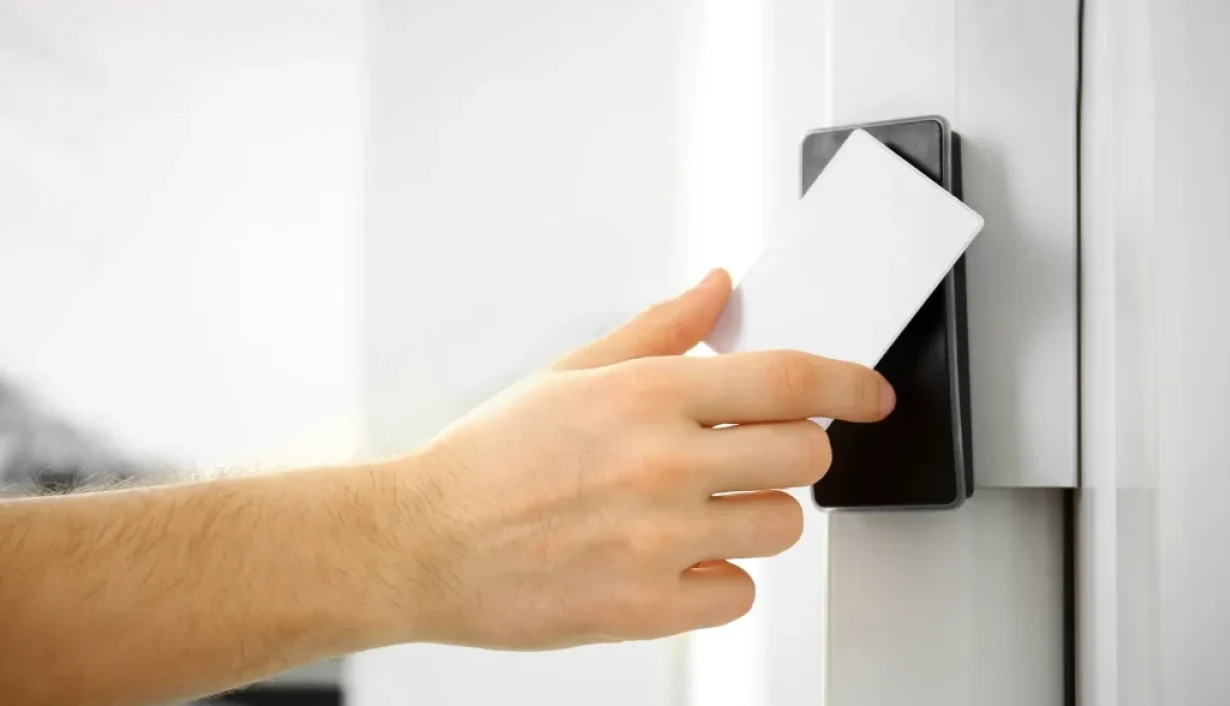 How Blank RFID Cards Are Used in Hotels, Campuses, and Transportation Systems