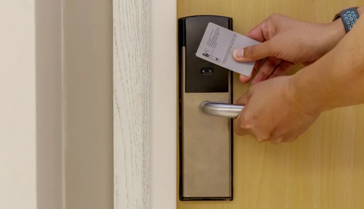How to Cut RFID Hotel Key Card Costs by 40% Without Sacrificing Quality