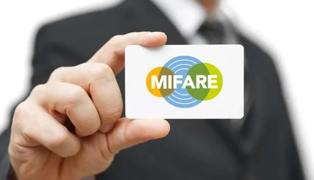 Choosing the right supplier for bulk programmable RFID cards for businesses.