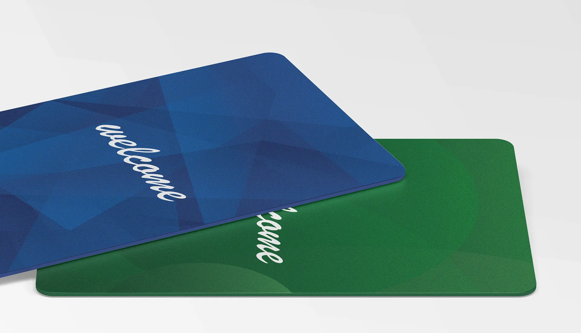 Modern high-end color-edge side-dyed custom cards, dual-side exquisite patterns, and hotel smart access control cards scene display, demonstrating IoT passive radio frequency identification cards, premium hotel guest room access card manufacturing, and personalized edge coloring craftsmanship.